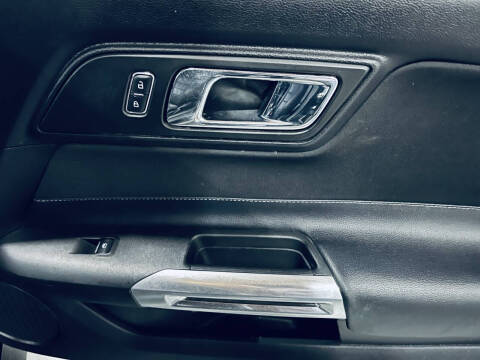2017 Ford Mustang EcoBoost Premium