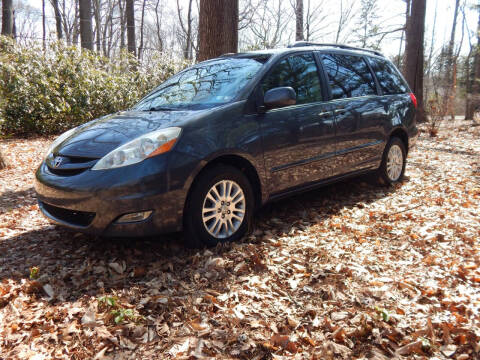 2010 Toyota Sienna for sale at New Hope Auto Sales in New Hope PA