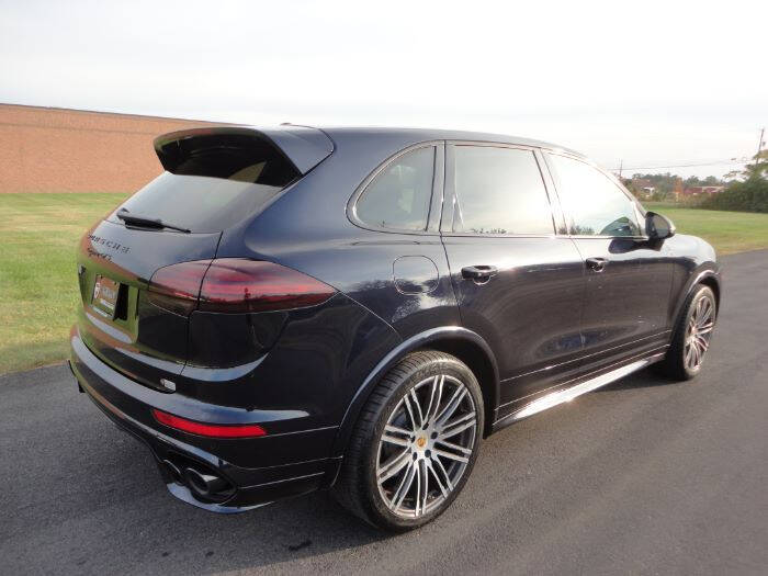 2016 Porsche Cayenne GTS