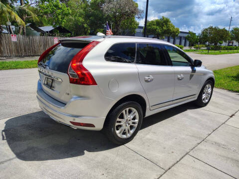 2015 Volvo XC60 T5 Drive-E Premier
