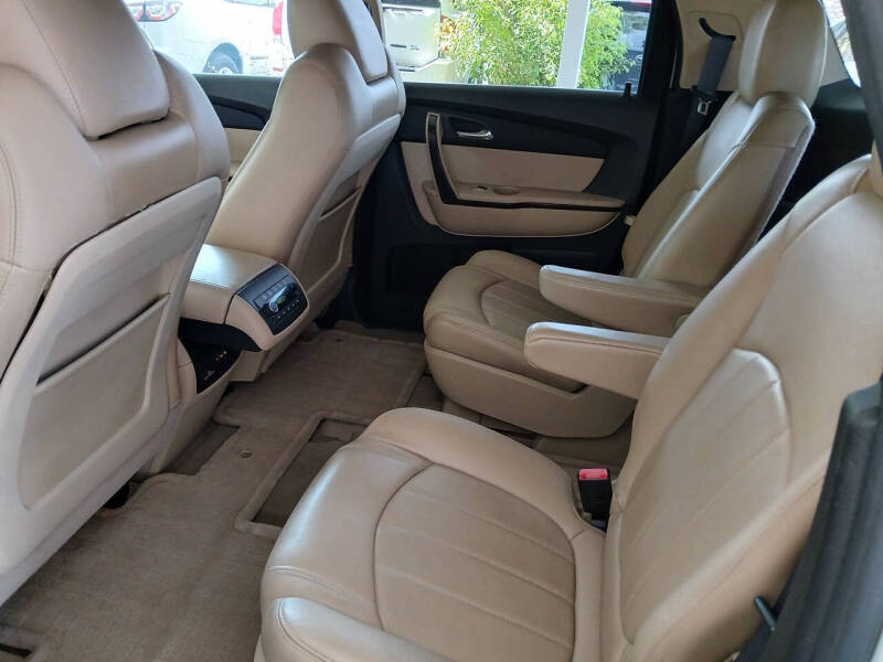 2011 GMC Acadia Denali