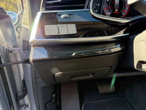 2019 Audi Q8 quattro Premium 55 TFSI