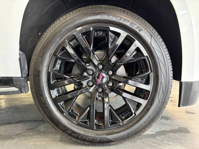 2020 GMC Yukon XL SLT