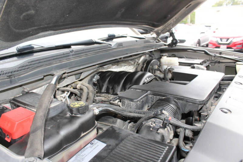 2017 Chevrolet Suburban LS