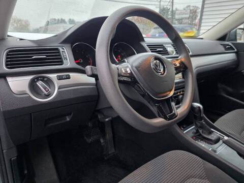 2016 Volkswagen Passat 1.8T S