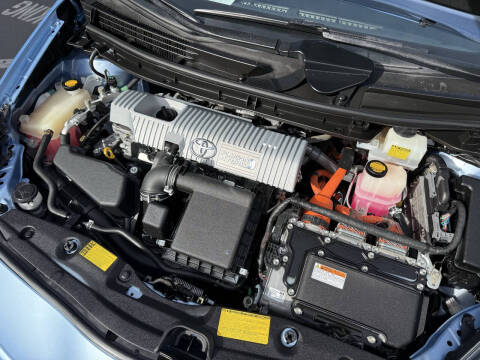 2013 Toyota Prius Plug-in Hybrid
