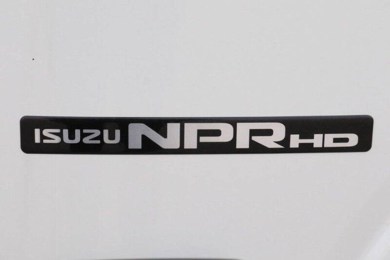 2024 Isuzu NPR