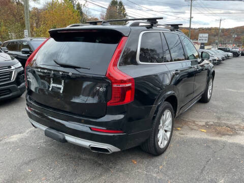 2016 Volvo XC90 T6 Momentum