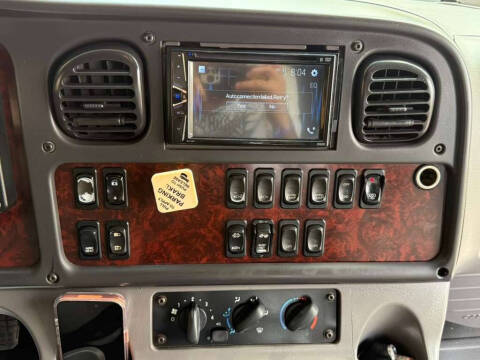 2016 Freightliner M2 106