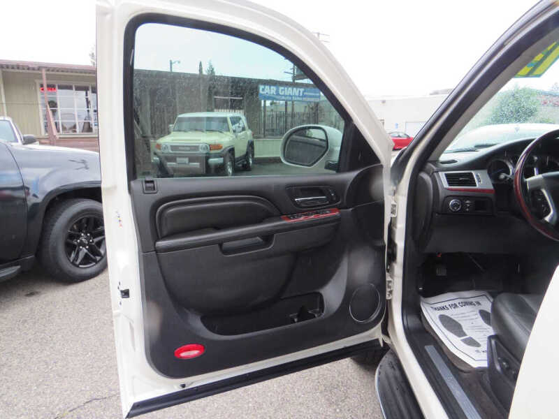 2013 Cadillac Escalade ESV Premium