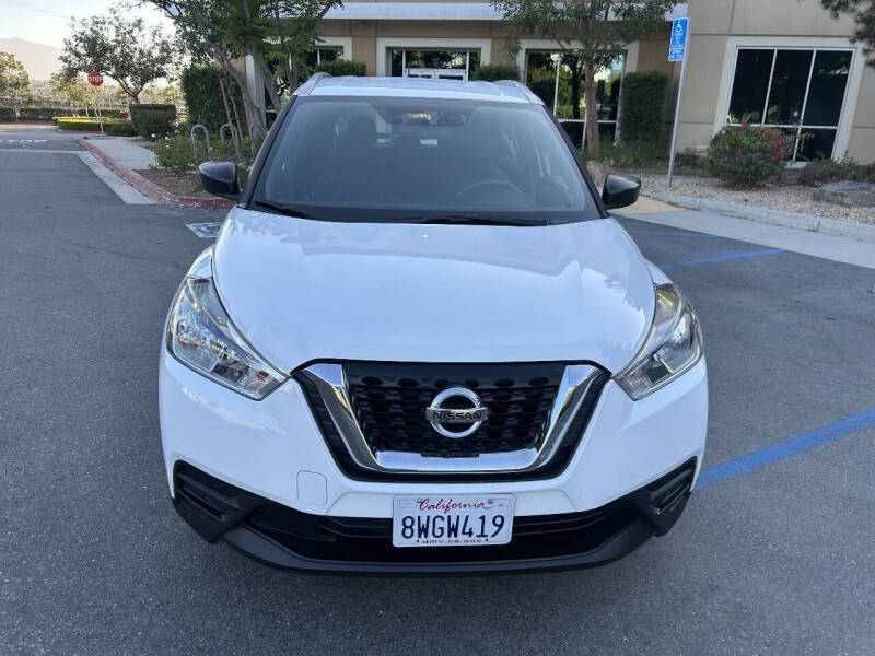 2019 Nissan Kicks S