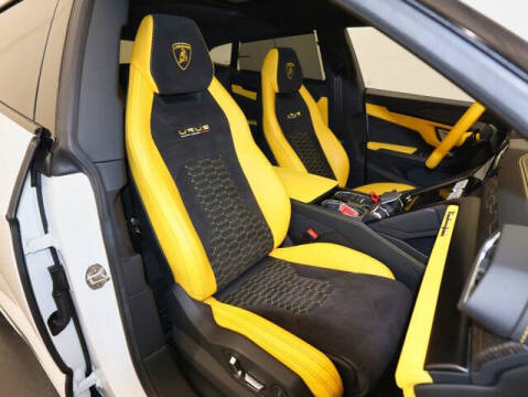 2022 Lamborghini Urus