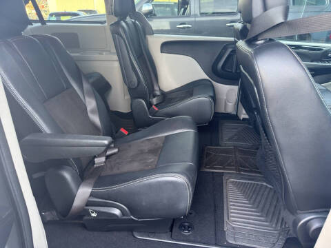 2020 Dodge Grand Caravan SXT