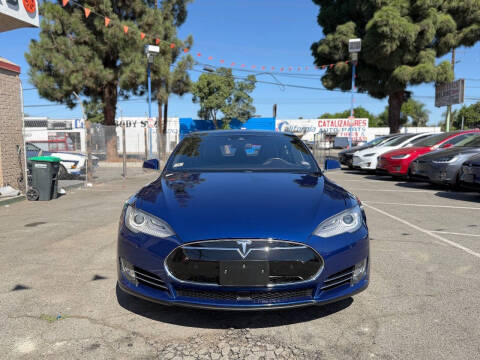 2015 Tesla Model S 85D