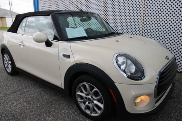 Off white 2018 MINI Convertible Cooper Convertible Cooper 2dr Convertible 2