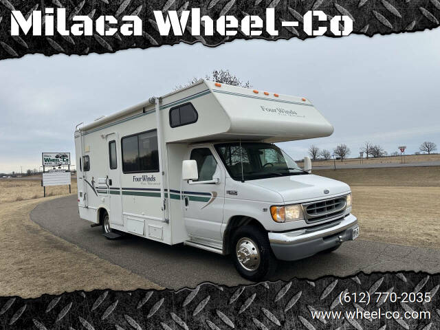 2000 Ford Econoline's photo