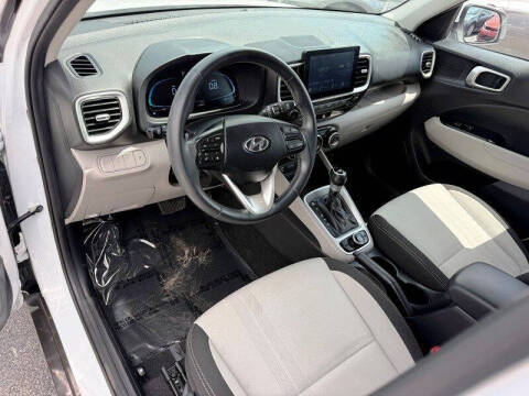 2023 Hyundai Venue SEL