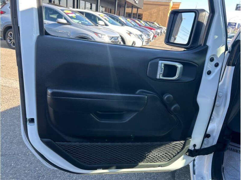 2021 Jeep Wrangler Sport