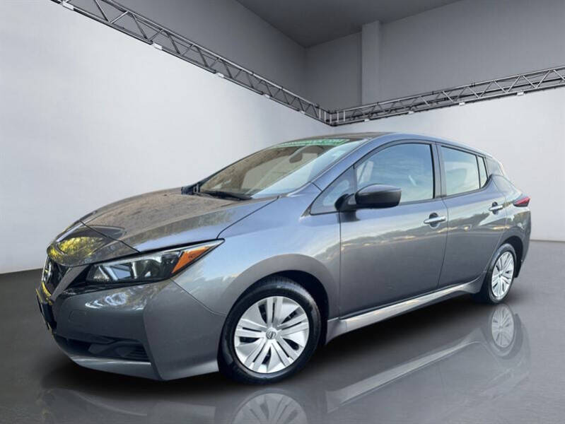 2022 Nissan LEAF S