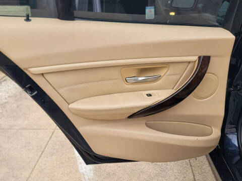 2015 BMW 3 Series 328i