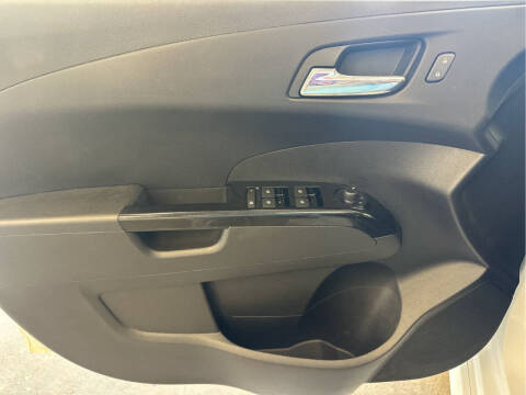 2019 Chevrolet Sonic LT Auto