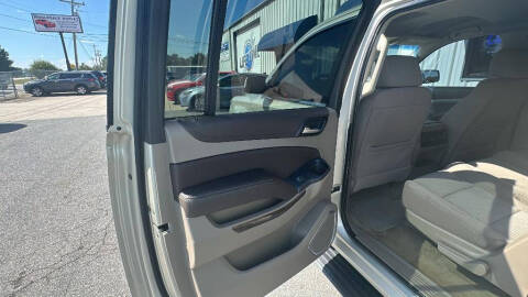 2017 Chevrolet Suburban LS