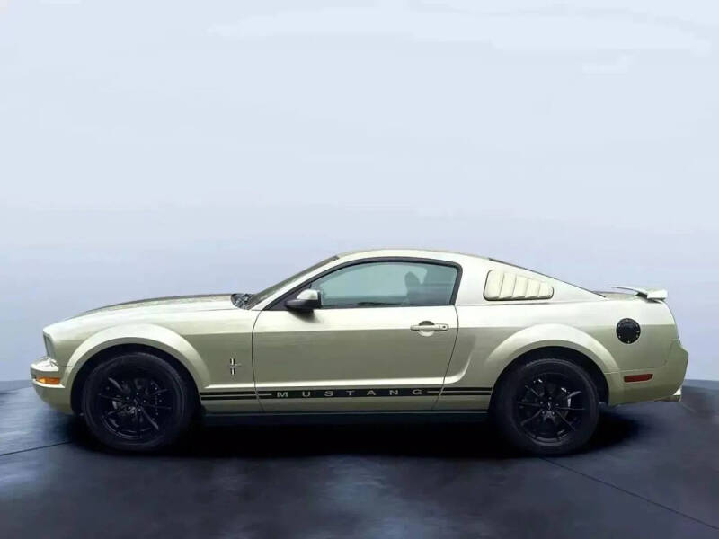 2005 Ford Mustang V6 Premium