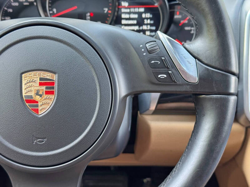 2014 Porsche Cayenne Platinum