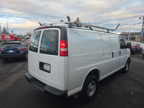 2018 Chevrolet Express 2500