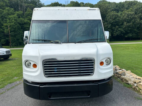 2017 Freightliner MT45 Chassis