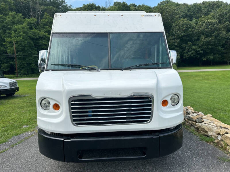 2017 Freightliner MT45 Chassis