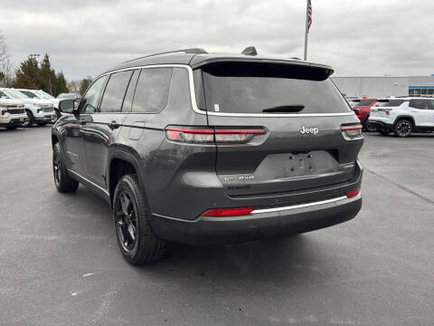 2022 Jeep Grand Cherokee L Laredo
