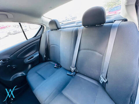 2019 Nissan Versa