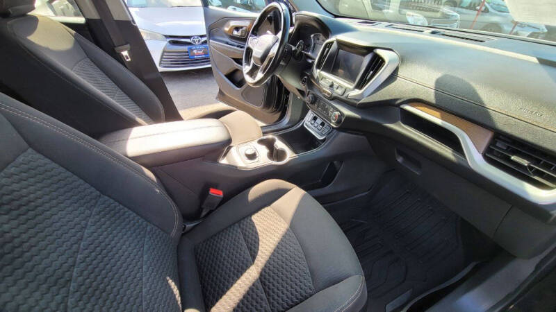 2020 GMC Terrain SLE