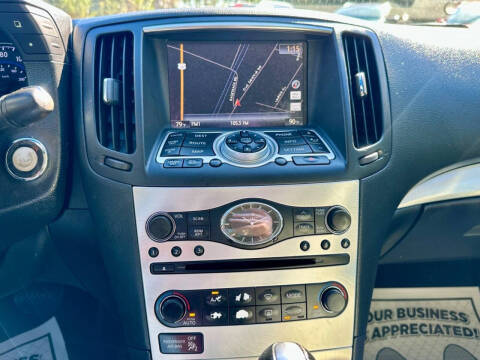 2015 Infiniti Q60 Convertible