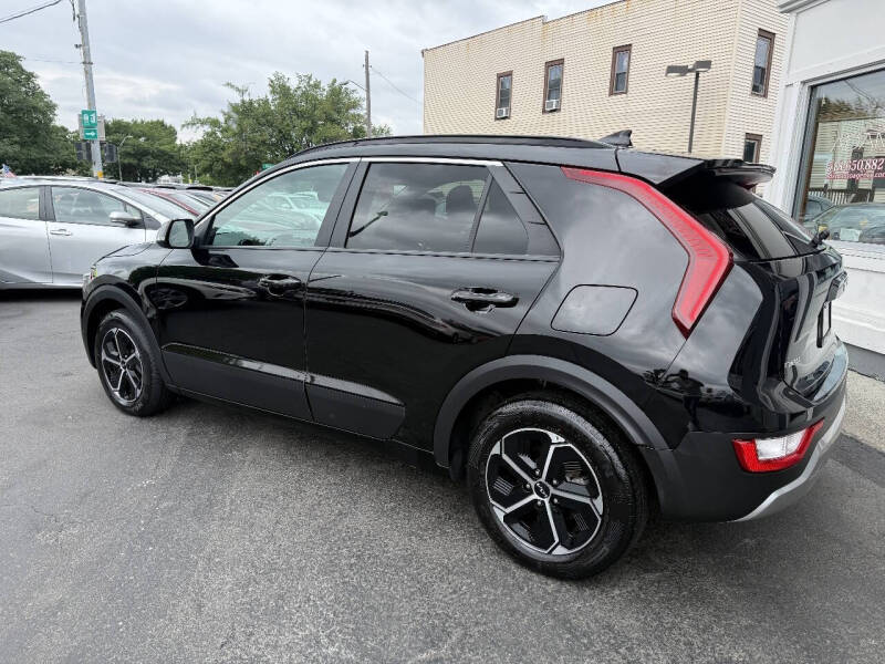 2023 Kia Niro EX