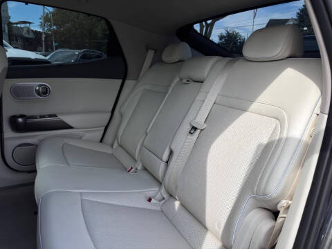 2024 Genesis GV60 Advanced