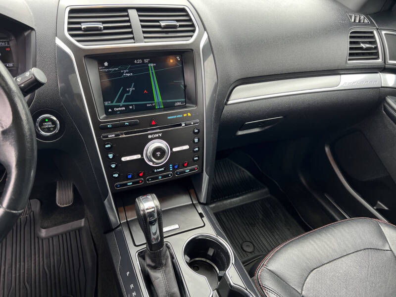 2017 Ford Explorer Sport