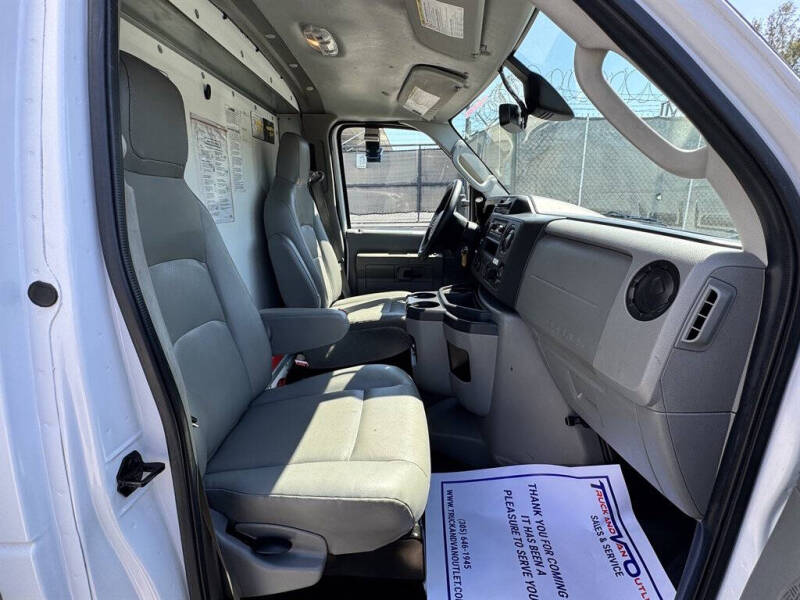 2022 Ford E-Series
