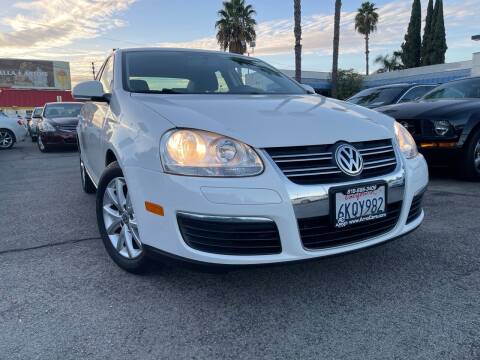 2010 Volkswagen Jetta for sale at Galaxy of Cars in North Hills CA