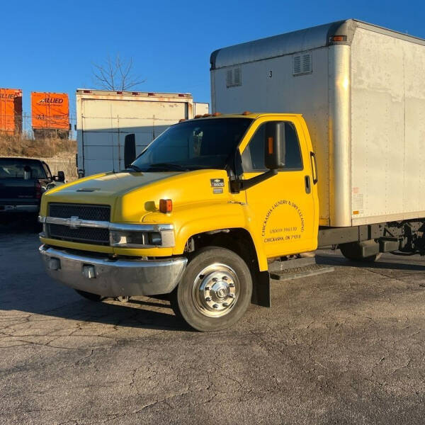 2008 Chevrolet C5500 for sale at Robbie's Auto Sales and Complete Auto Repair in Rolla MO