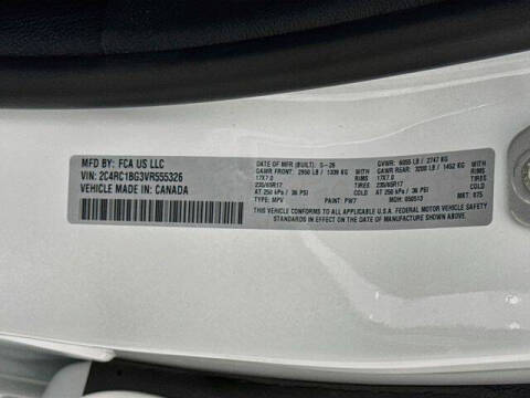 2027 Chrysler Pacifica Select