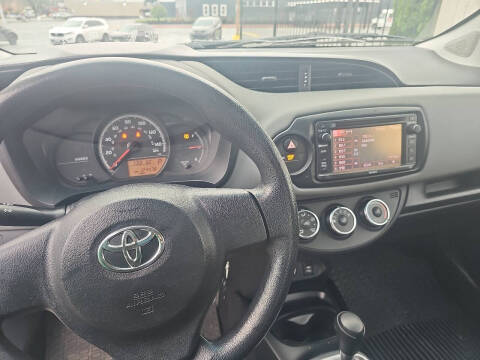 2015 Toyota Yaris 3-Door L