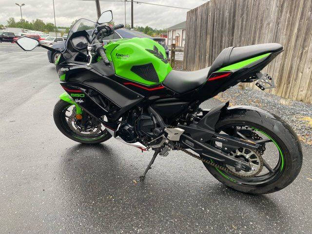 2022 Kawasaki Ninja