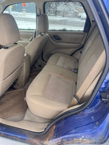 2005 Ford Escape XLT