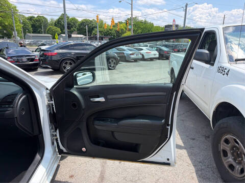 2016 Chrysler 300