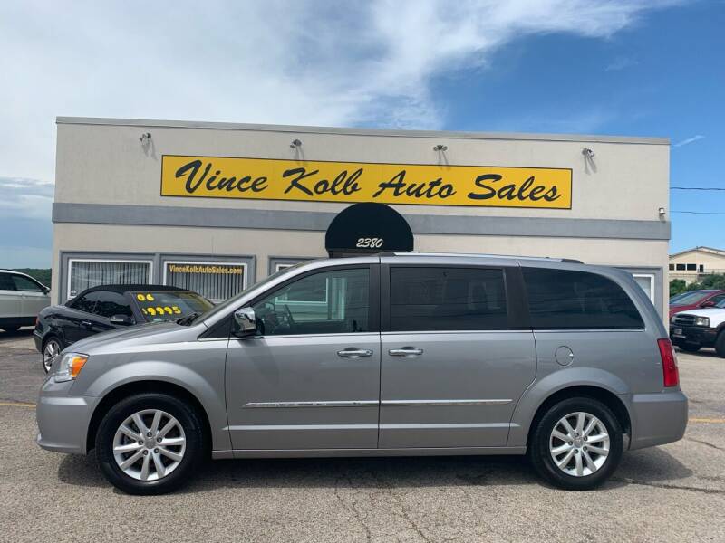 2016 Chrysler Town and Country for sale at Vince Kolb Auto Sales in Lake Ozark MO