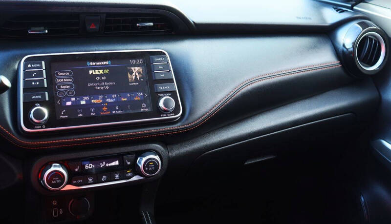 2020 Nissan Kicks SR