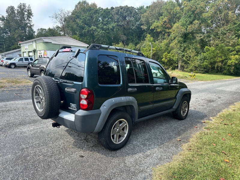 2006 Jeep Liberty null photo 4