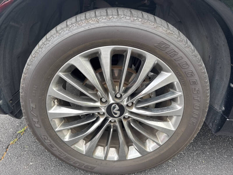 2019 Infiniti QX80 Luxe